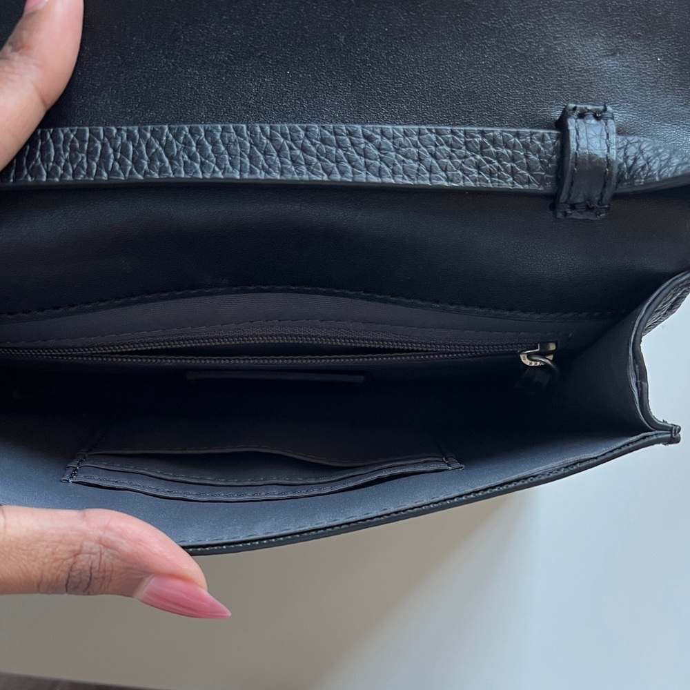 Treasure & Bond black pebbled crossbody bag - Picture 4 of 6